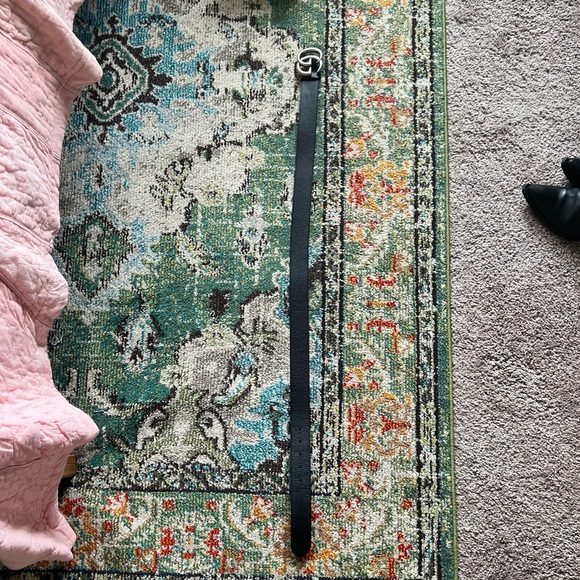 Mens Authentic Silver and Black Gucci belt size 90. - Picture 6 of 7